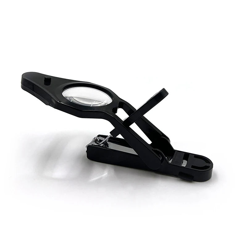 Coupe-ongles avec lumière et loupe