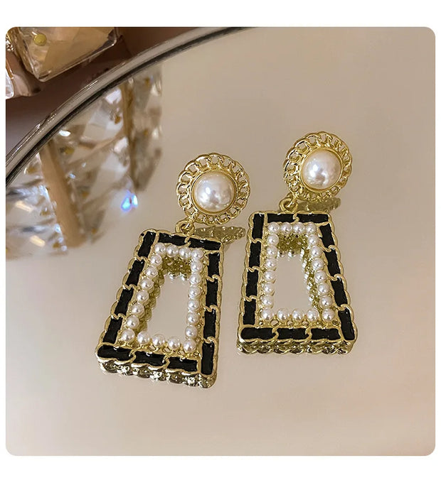 Boucles d'oreilles vintage en perles style CC
