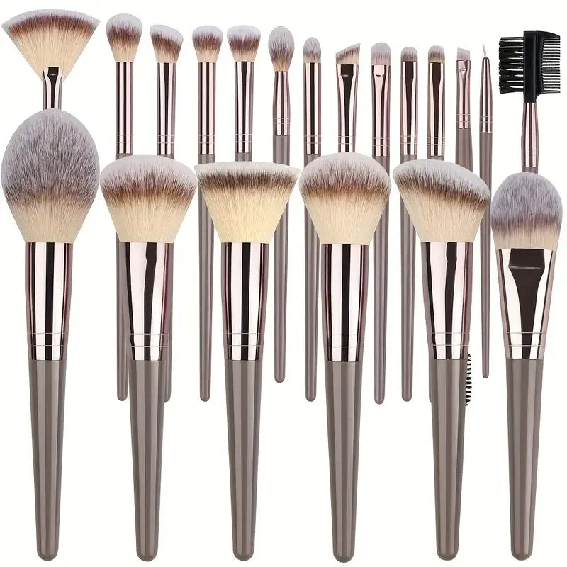 Ensemble de pinceaux de maquillage.
