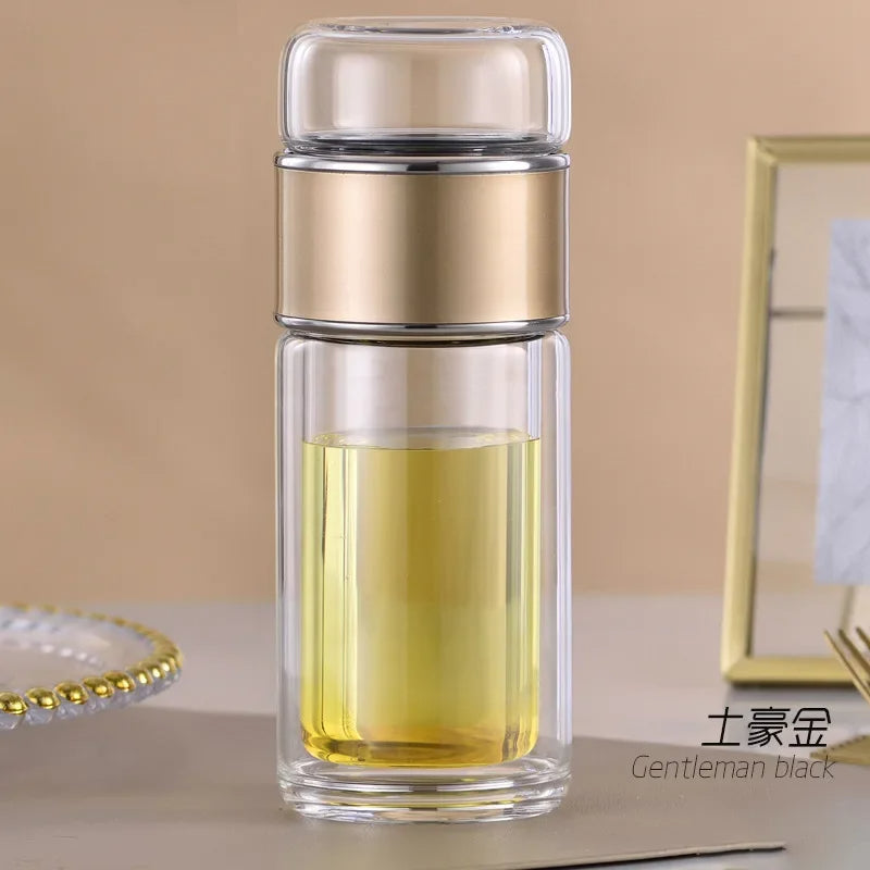Bouteille infuseur à thé.