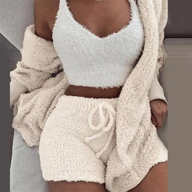 Ensemble pyjama en tricot confortable pour femme.