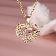 Collier pendentif cœur en forme de fleur avec lettres A-Z