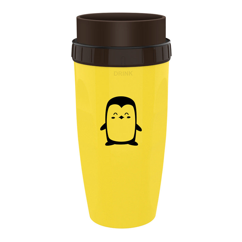 Tasse à café torsadée avec paille