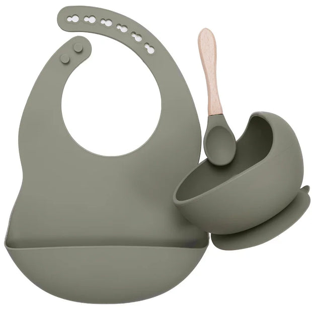 Ensemble de vaisselle en silicone pour bébé.