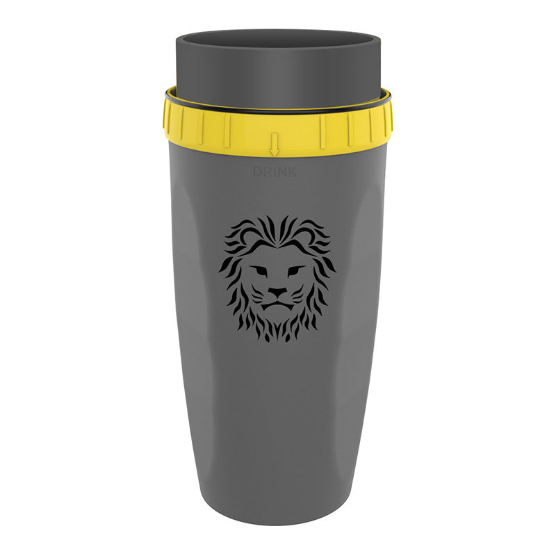 Tasse à café torsadée avec paille