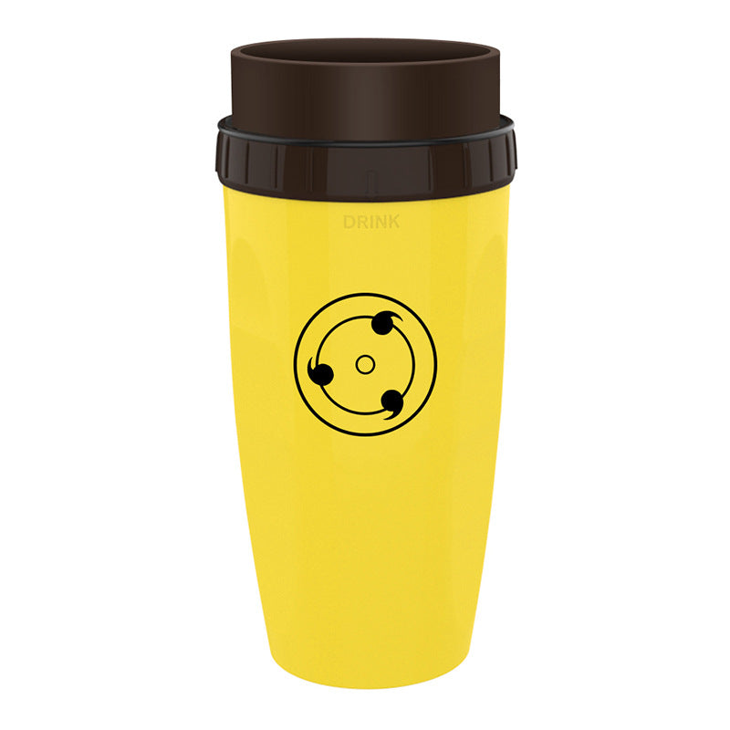 Tasse à café torsadée avec paille