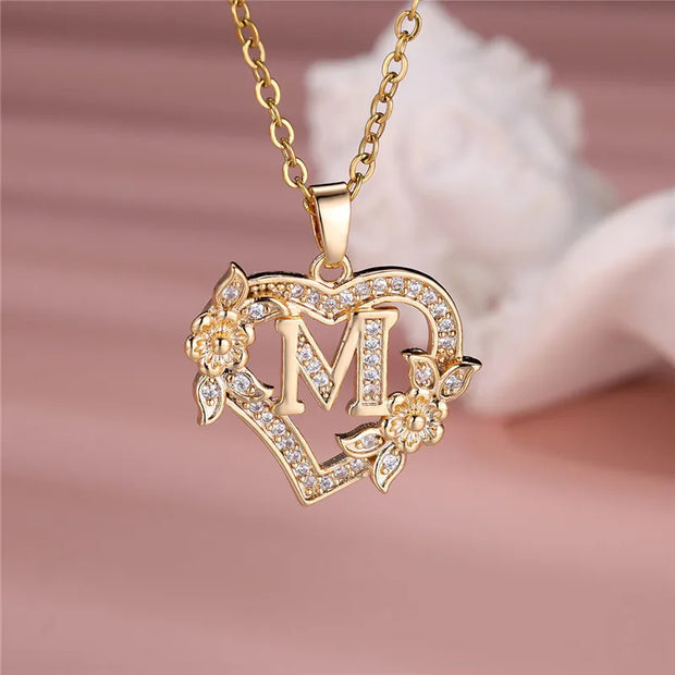 Collier pendentif cœur en forme de fleur avec lettres A-Z