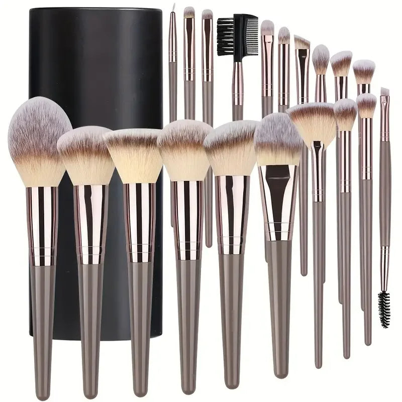 Ensemble de pinceaux de maquillage.