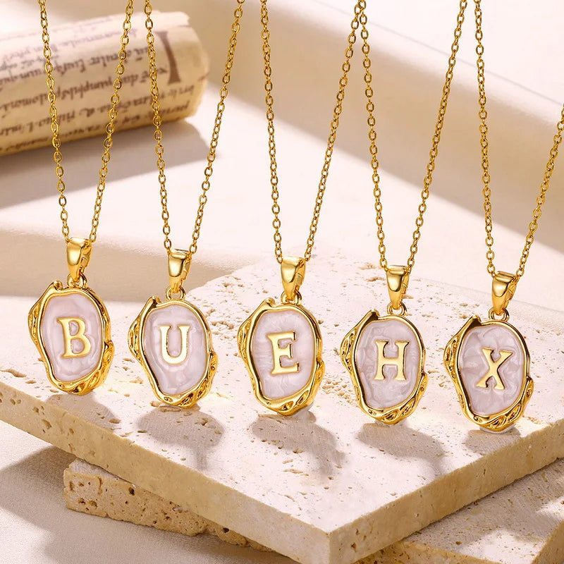 Collier pendentif en acier inoxydable plaqué or avec alphabet A-Z
