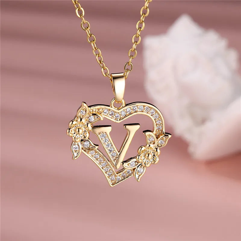 Collier pendentif cœur en forme de fleur avec lettres A-Z