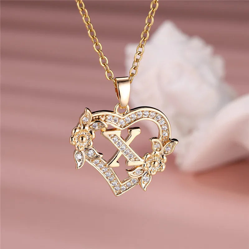 Collier pendentif cœur en forme de fleur avec lettres A-Z