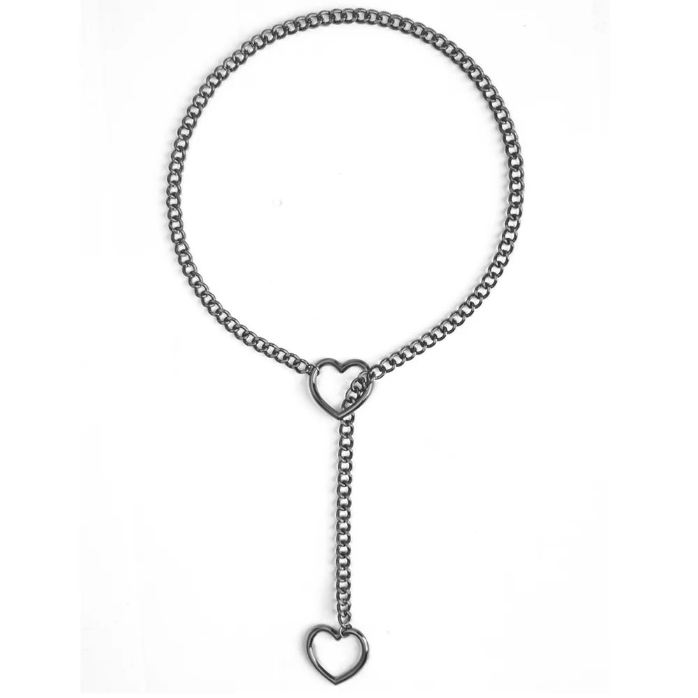 Collier à chaîne coulissante en forme de cœur.