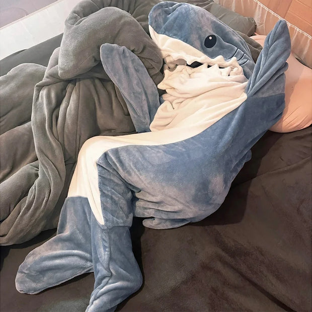 Couverture de couchage portable en forme de requin.
