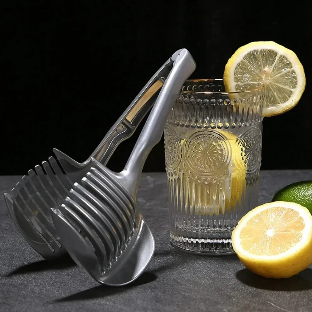 Trancheuse portative de cuisine en acier inoxydable.