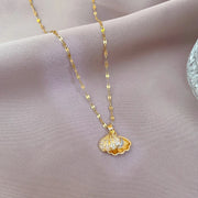 Collier de perles de coquillage ouvrable coréen.