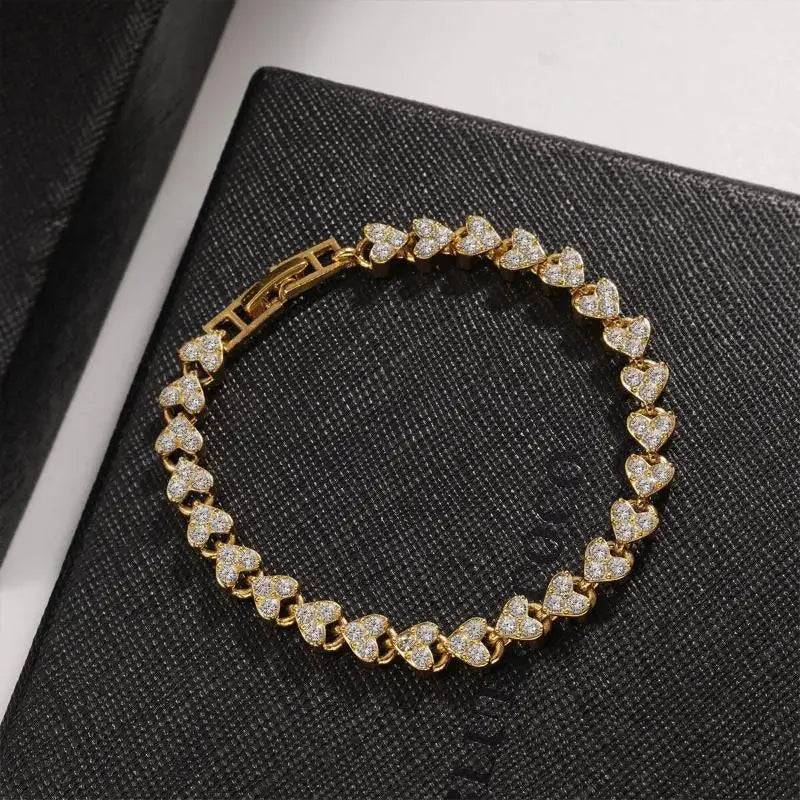 Bracelet chaîne géométrique en cristal romain de luxe.          Luxury Roman Crystal Geometric Chain Bracelet
