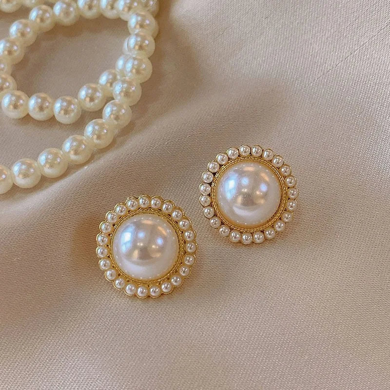 Boucles d'oreilles vintage en perles style CC