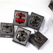 Étui en fibre de carbone pour AirPods Pro.