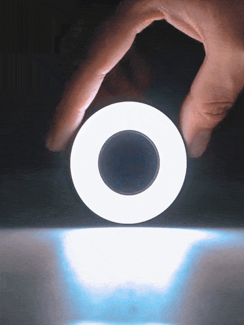 Anneau lumineux LED magnétique à clip pour smartphone.