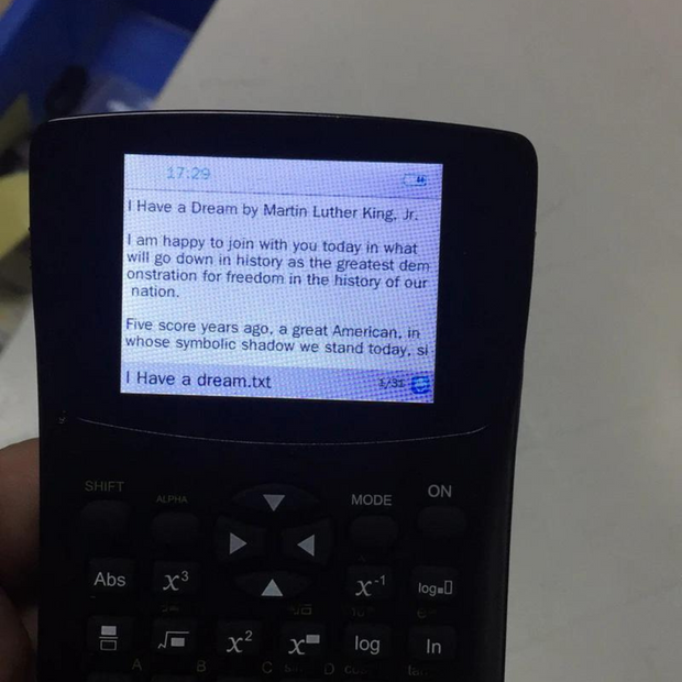 Calculatrice avancée avec option de triche