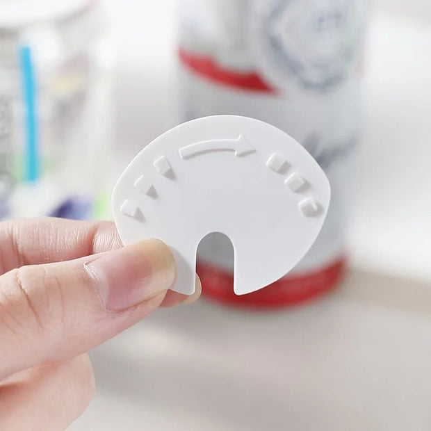 Couvercles de canettes réutilisables.