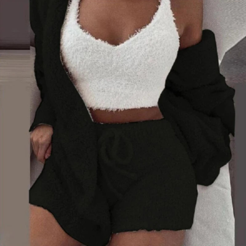 Ensemble pyjama en tricot confortable pour femme.
