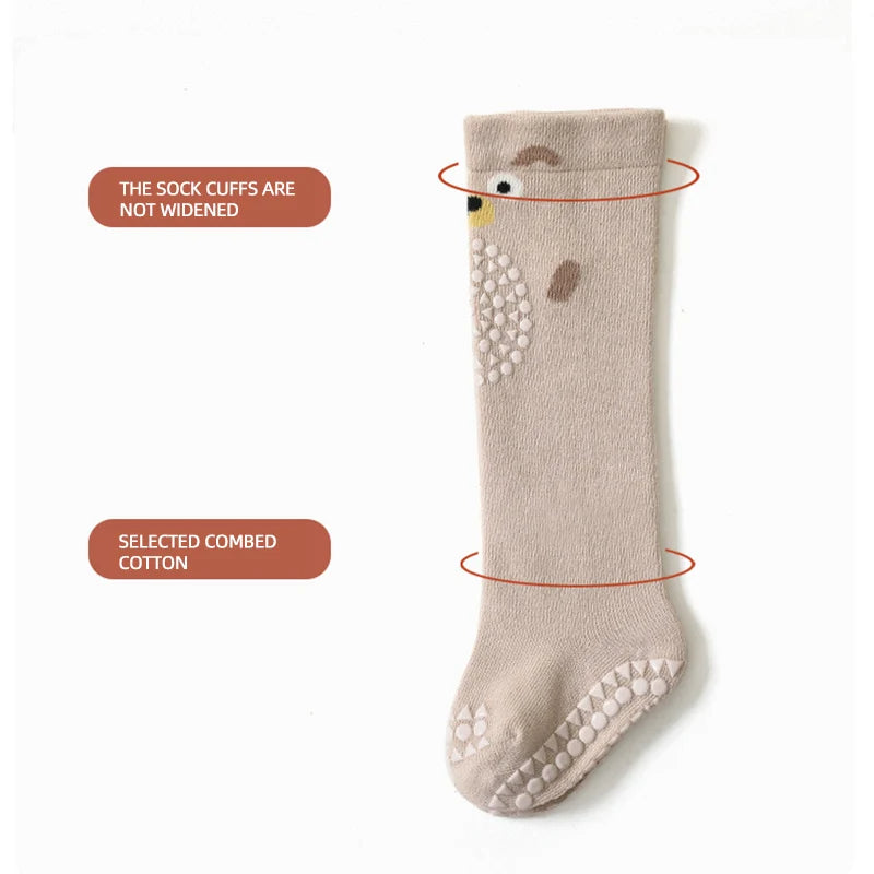 Chaussettes de sol antidérapantes pour bébé.