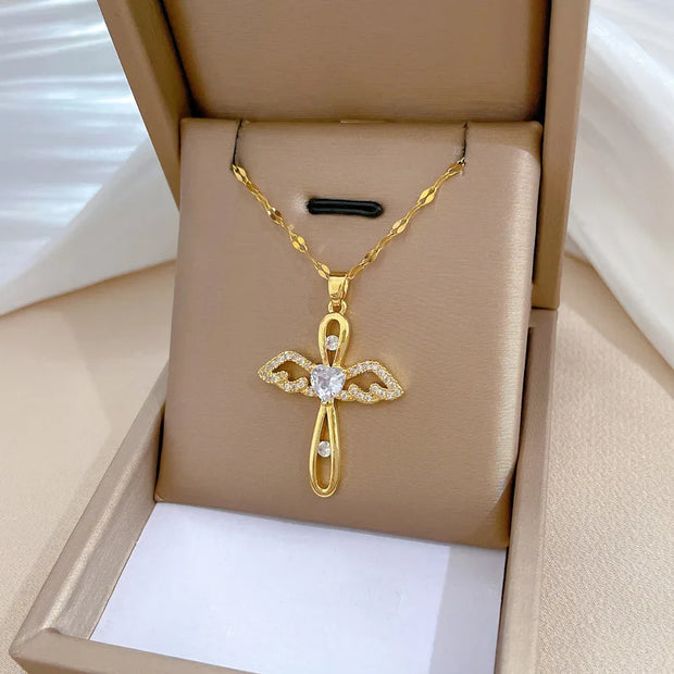 Collier pendentif croix en zircon de luxe brillant.