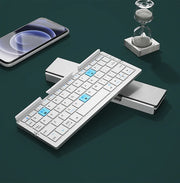 Mini clavier Bluetooth pliable.