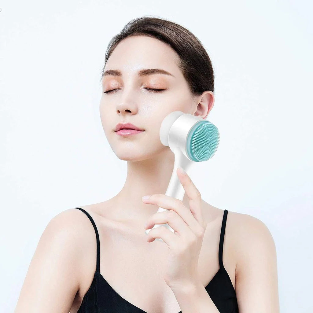 Brosse visage double face en silicone 2 en 1