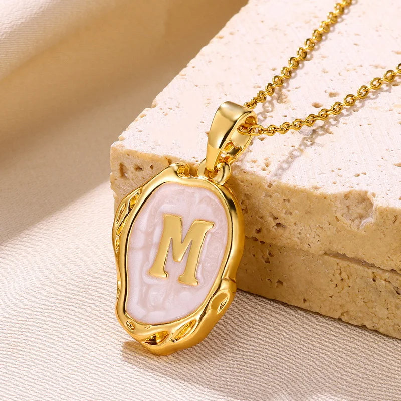 Collier pendentif en acier inoxydable plaqué or avec alphabet A-Z