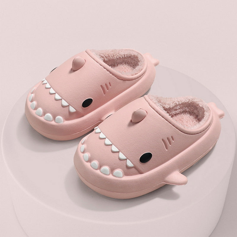 Pantoufles de requin pour l'hiver