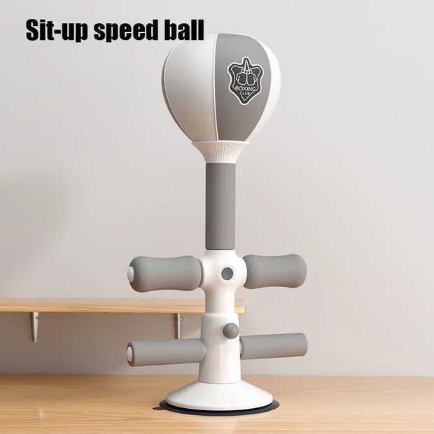 Entraîneur de réflexes de boxe assis