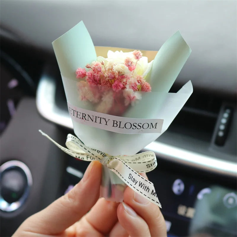 Bouquet de fleurs séchées pour grille d'aération de voiture