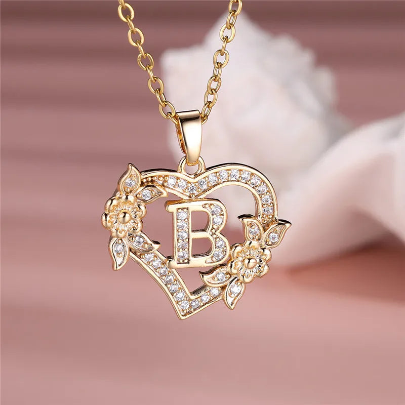 Collier pendentif cœur en forme de fleur avec lettres A-Z