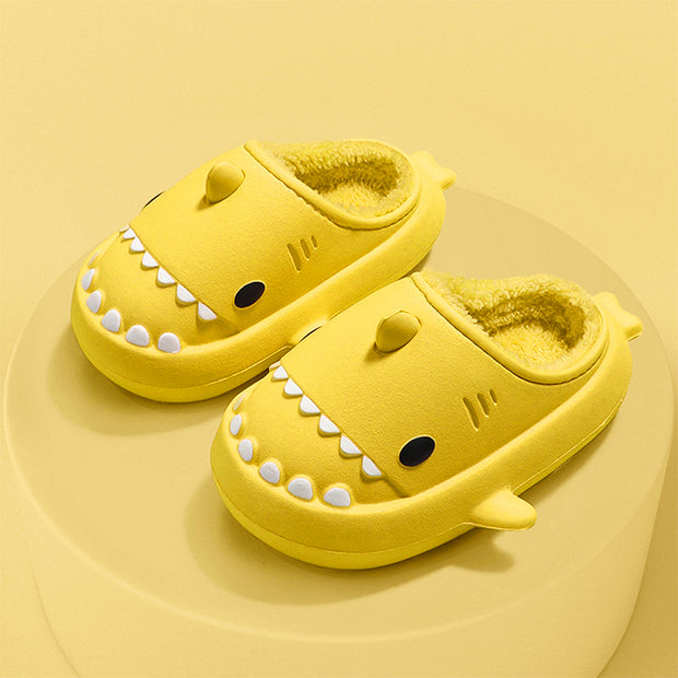 Pantoufles de requin pour l'hiver