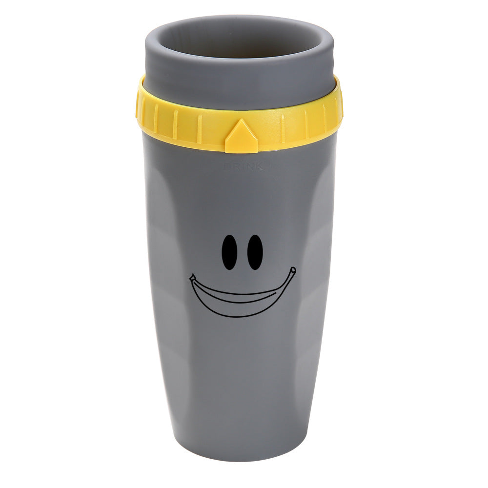 Tasse à café torsadée avec paille