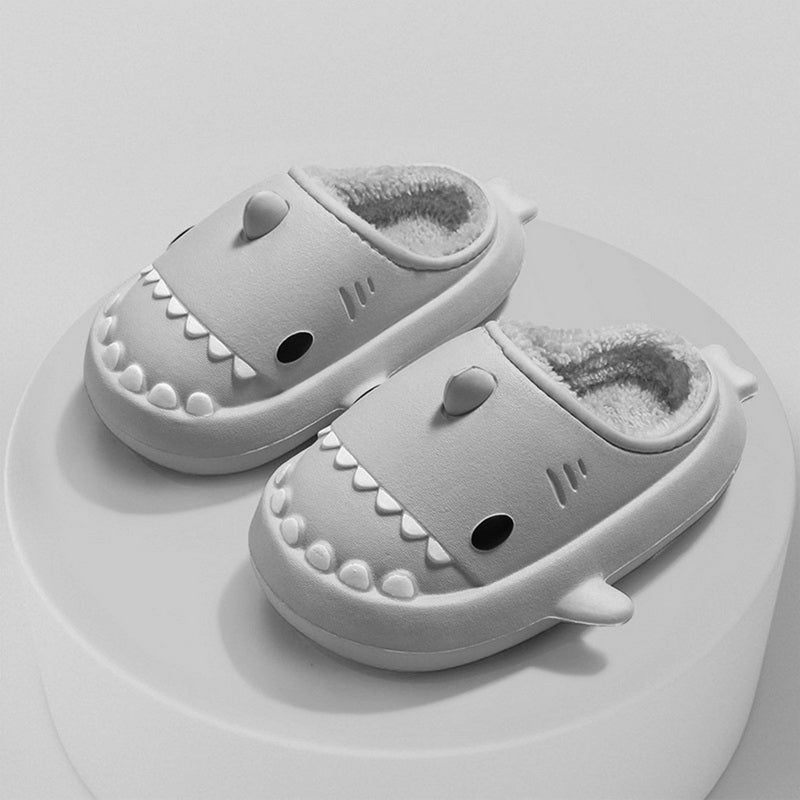 Pantoufles de requin pour l'hiver